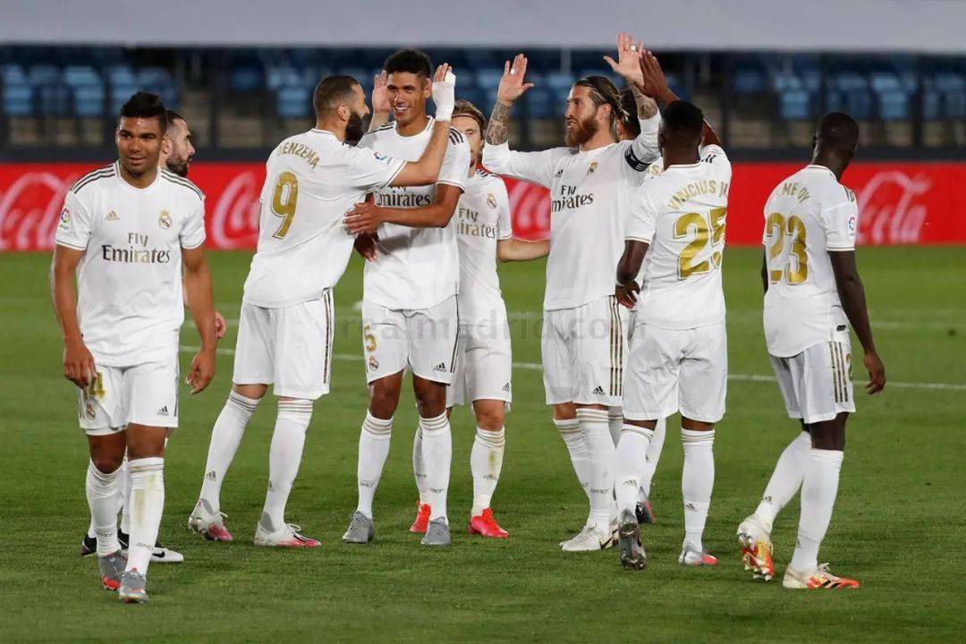 安帅谈维尼修斯国家德比不满被换下：我跟他说他犯了一个错误