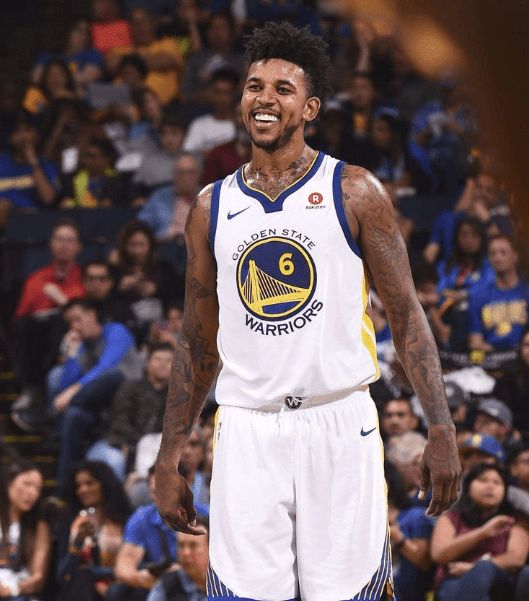 在安菲尔德送出助攻：埃基蒂克本场数据／集锦（埃基蒂克安菲尔德送助攻：本场数据与集锦）