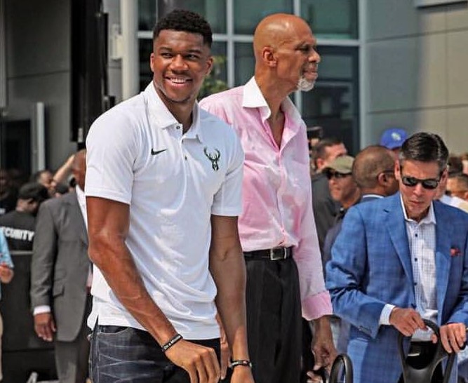 每体：从昔日失意到国家队7号，费兰走出阴霾成关键先生（每体：走出低迷披上国家队7号，费兰化身关键人物）