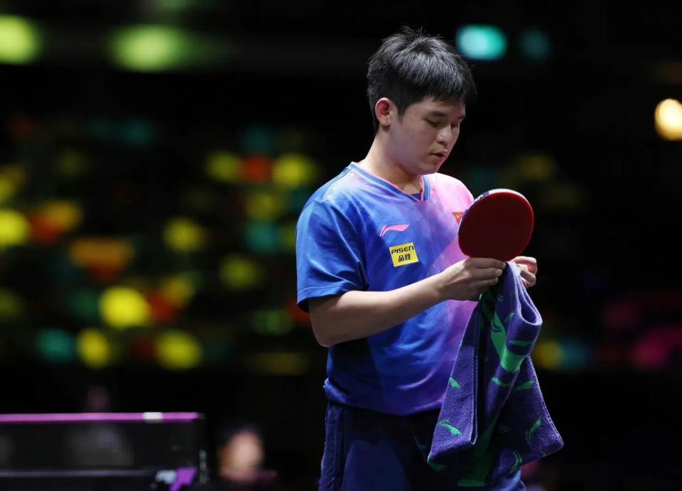 论员和前职 论员和前职